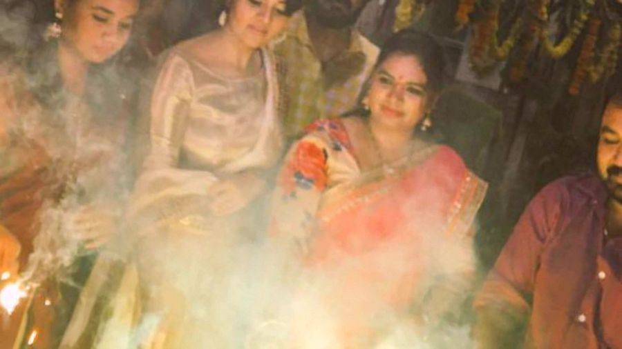TV Anchor Srimukhi Unseen and Rare Photos