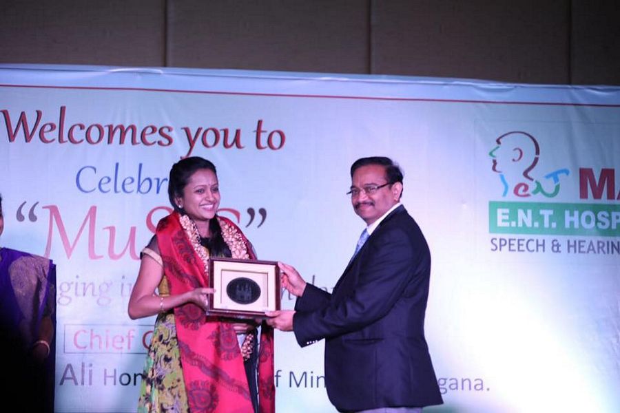 TV Anchor Suma Kanakala Rare Photo Collection