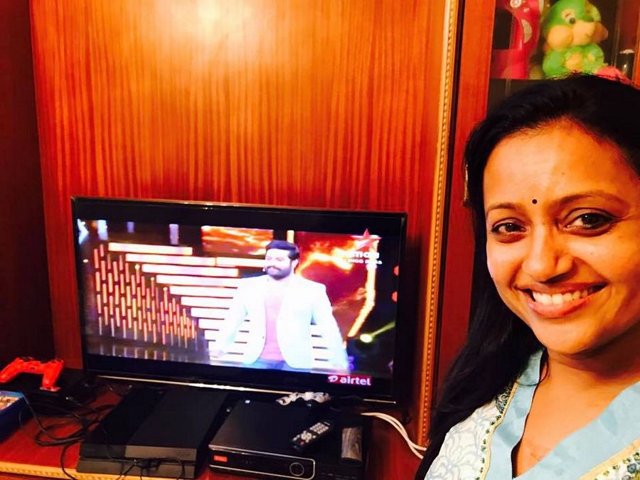 TV Anchor Suma Kanakala Rare Photo Collection