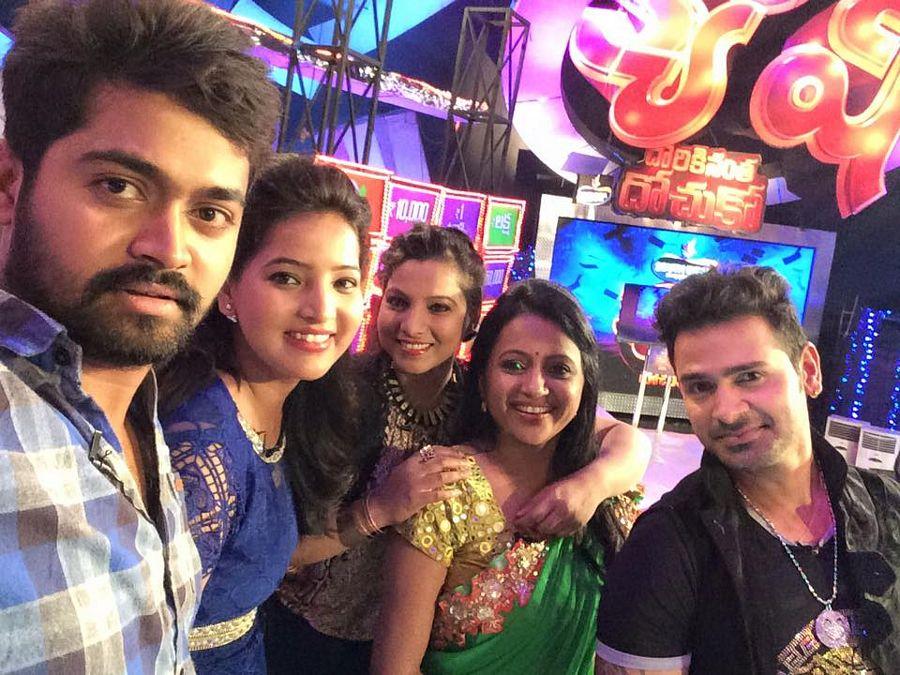 TV Anchor Vijaya & Bhanu Wedding Photos