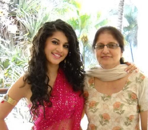 Tapsee Childhood Rare Unseen Photos