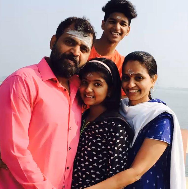 Telugu TV Actor Prabhakar Family Rare & Unseen Photos