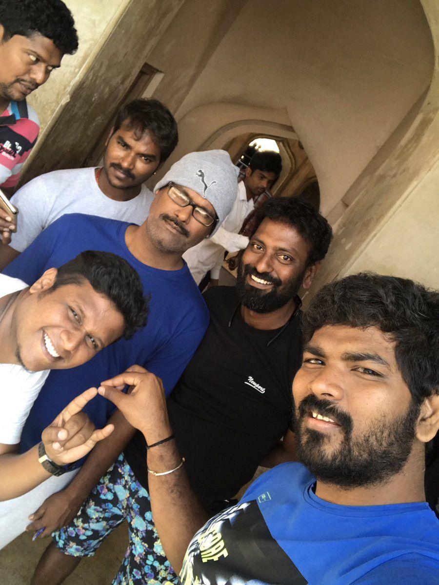 Thaana Serntha Koottam Tamil Movie Working Stills