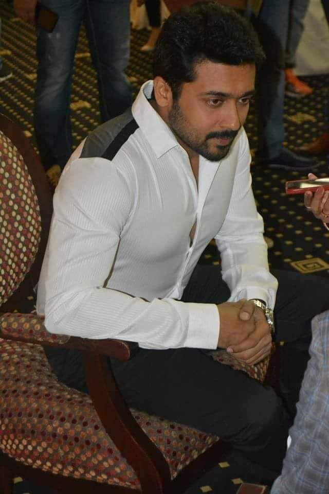 Thaana Serntha Koottam Tamil Movie Working Stills