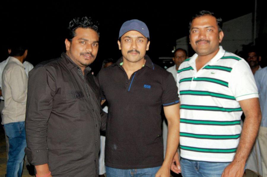 Thaana Serntha Koottam Tamil Movie Working Stills