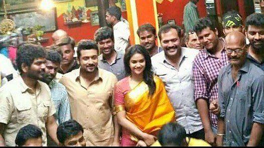 Thaana Serntha Koottam Tamil Movie Working Stills