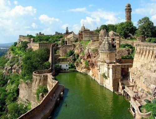 The 100 Most Beautiful and Breathtaking Places in the World in Pictures