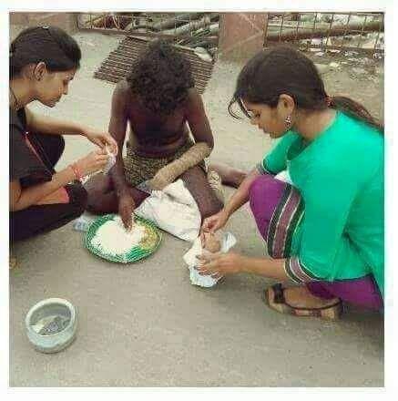 The Most Inspiring Photos That Prove Humanity Is Still Alive in India