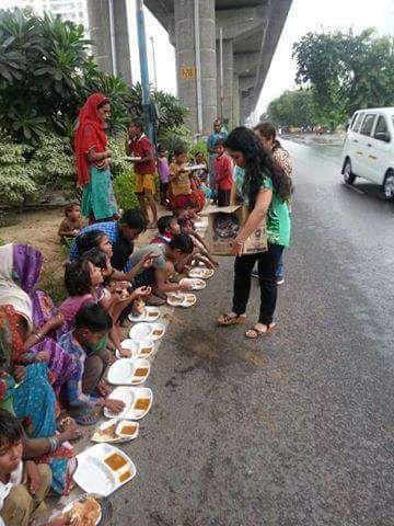 The Most Inspiring Photos That Prove Humanity Is Still Alive in India