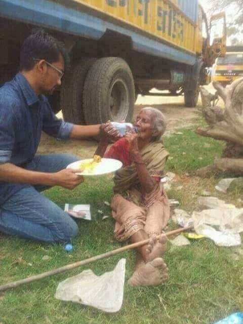 The Most Inspiring Photos That Prove Humanity Is Still Alive in India