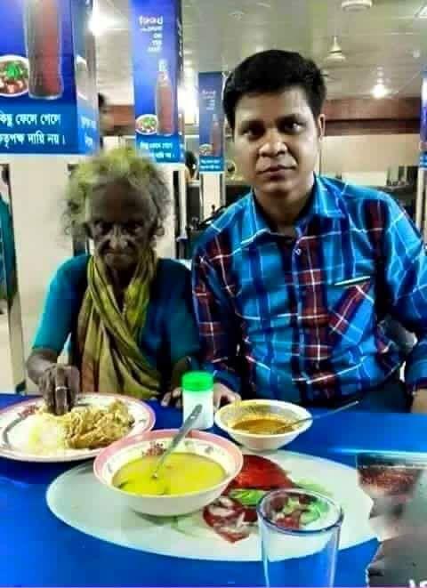 The Most Inspiring Photos That Prove Humanity Is Still Alive in India