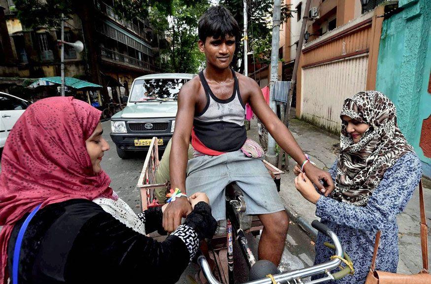 This is how India celebrated the Brother-Sister bonding