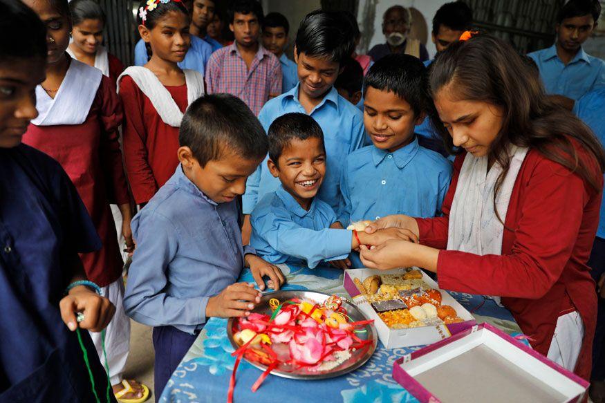 This is how India celebrated the Brother-Sister bonding