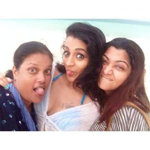 Tollywood Actresses Unseen Bonded Over Selfies Photos