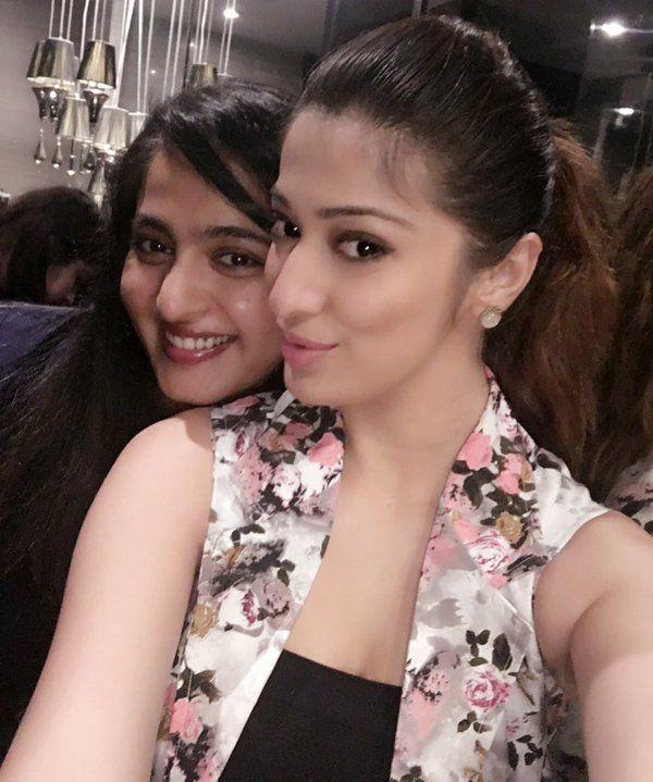 Tollywood Actresses Unseen Bonded Over Selfies Photos