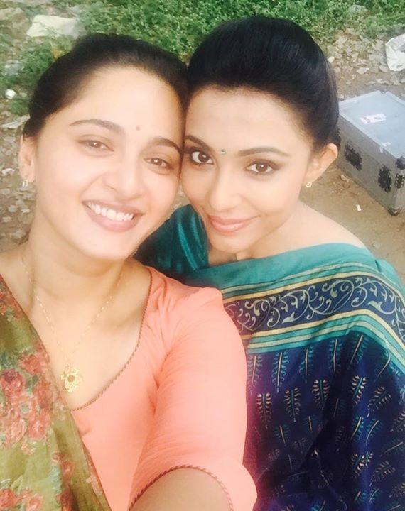 Tollywood Actresses Unseen Bonded Over Selfies Photos