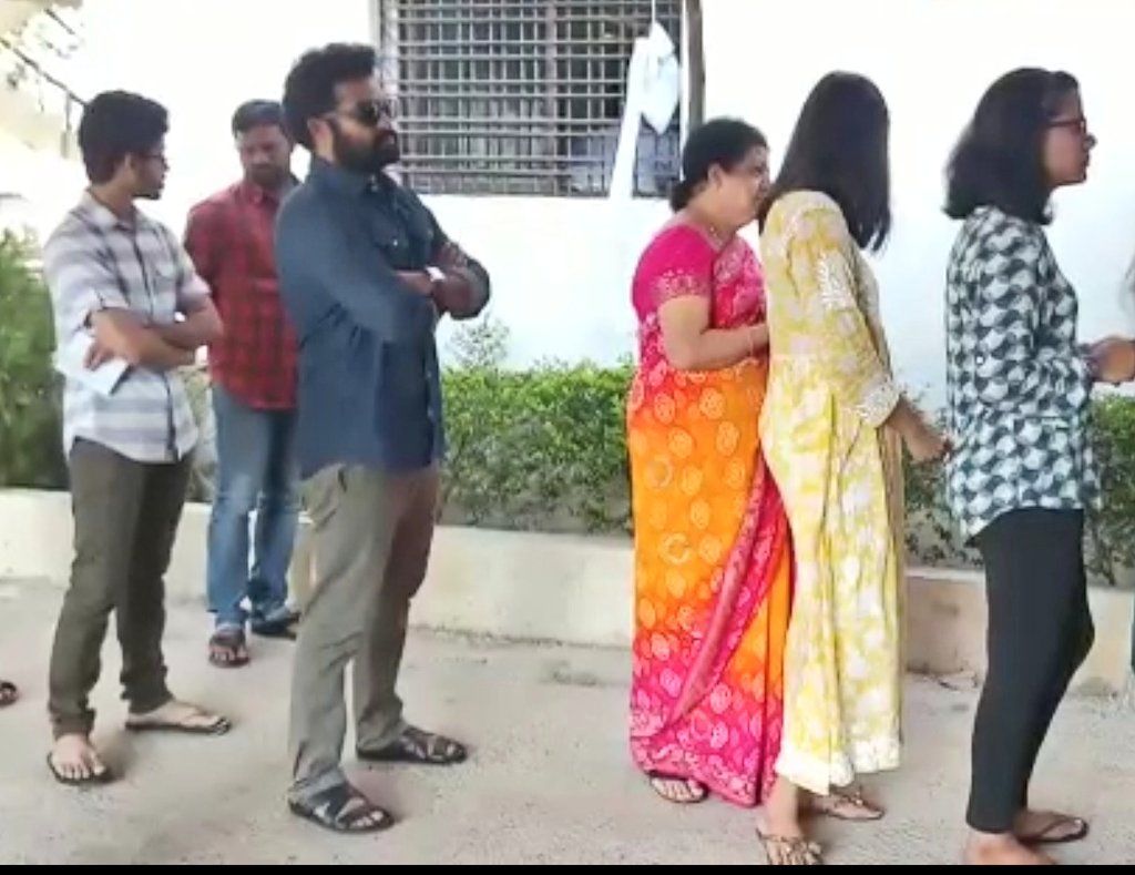 Tollywood Celebrities Vote Casting Photos 