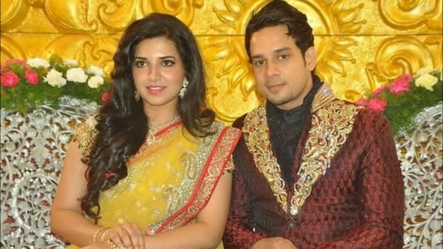 Tollywood Heroes with Their Wives Unseen Photos