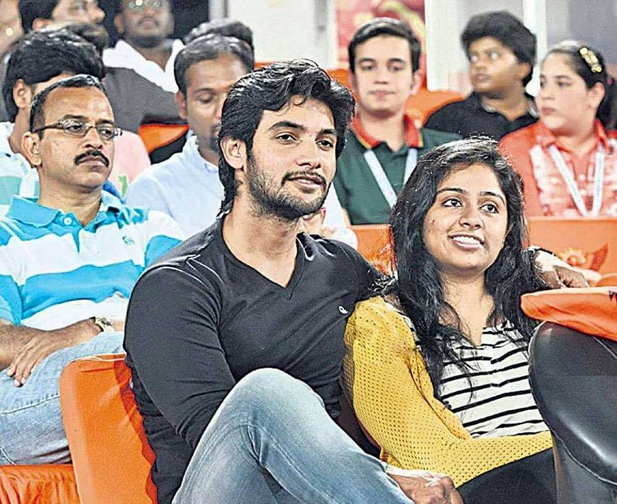 Tollywood Heroes with Their Wives Unseen Photos