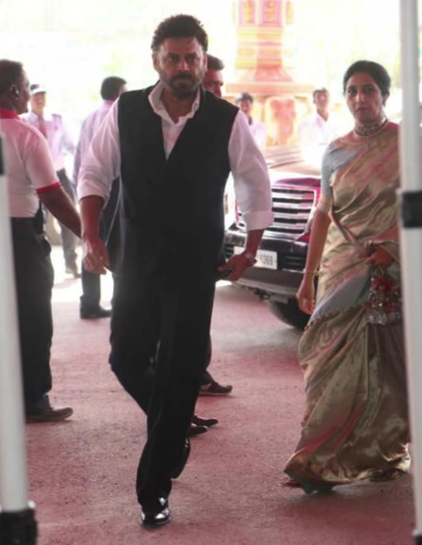 Tollywood Heroes with Their Wives Unseen Photos