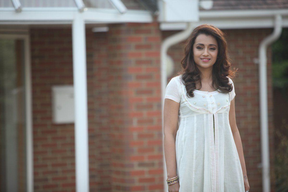 Trisha's Mohini Movie Latest Posters & Stills