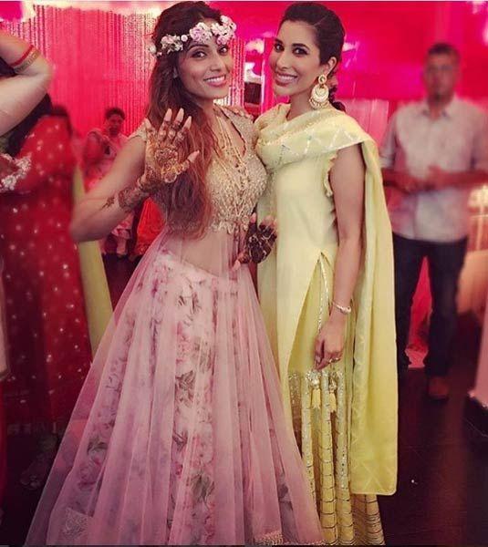 UNSEENED: Bipasha Basu & Karan Singh Grover's Wedding Pictures