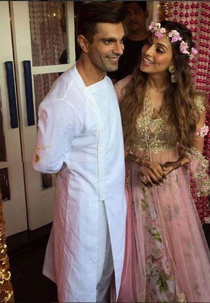 UNSEENED: Bipasha Basu & Karan Singh Grover's Wedding Pictures