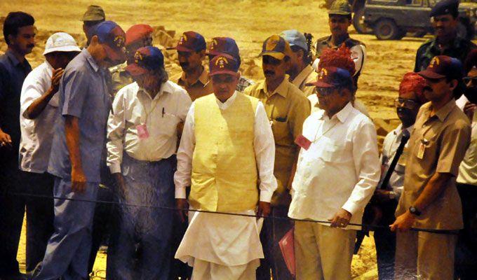 Unseen Photos: Atal Bihari Vajpayee with Indian Political Leaders