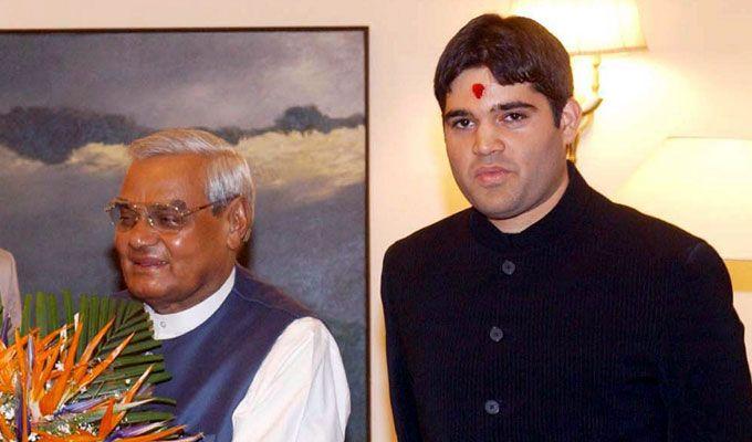 Unseen Photos: Atal Bihari Vajpayee with Indian Political Leaders