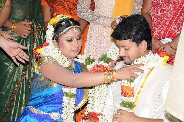 Unseen Photos: Famous Tamil Serial Actress With Real Life Husband