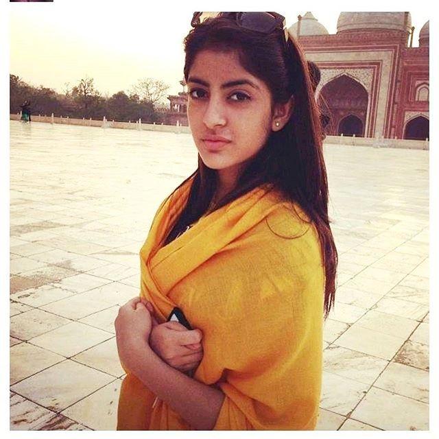 Unseen Photos of Amitabh Bachchan's Granddaughter Navya Naveli Nanda