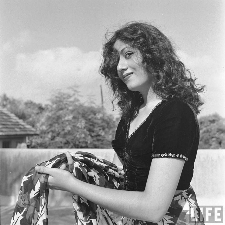VINTAGE Rare Photos of Madhubala  