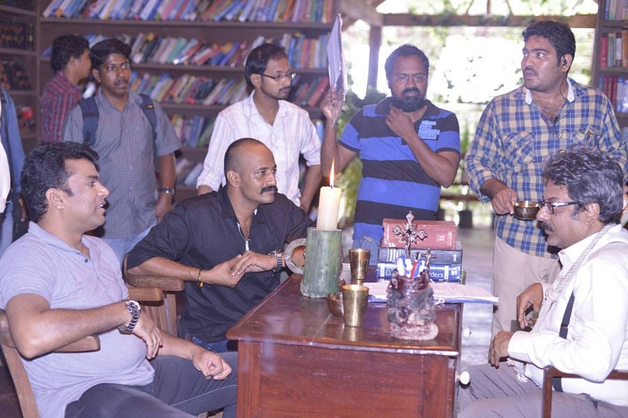 Veedevaadu Working Stills