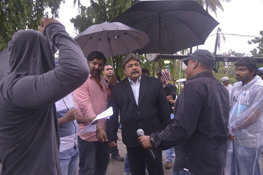 Veedevaadu Working Stills