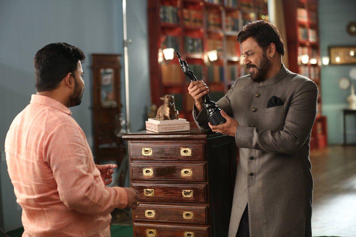 Victory Venkatesh Stylish stills in Shopping Mall Ad & Opening Clicks