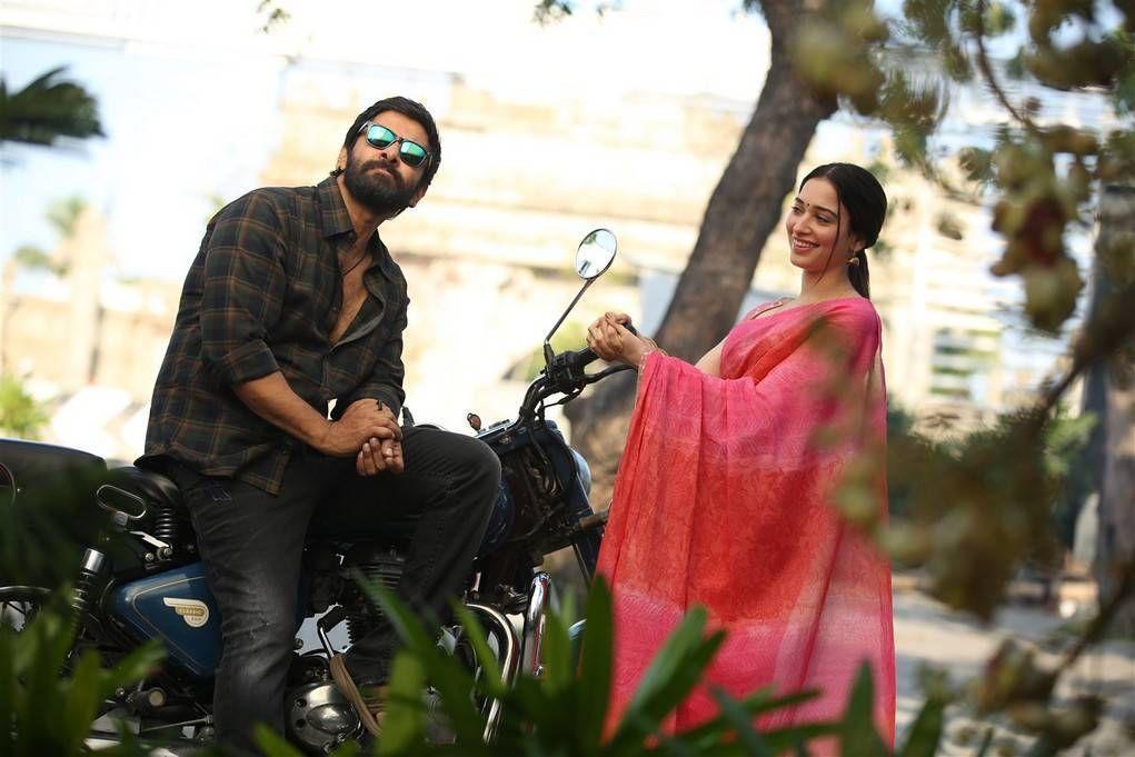 Vikram-Sketch Tamil Movie Latest Stills