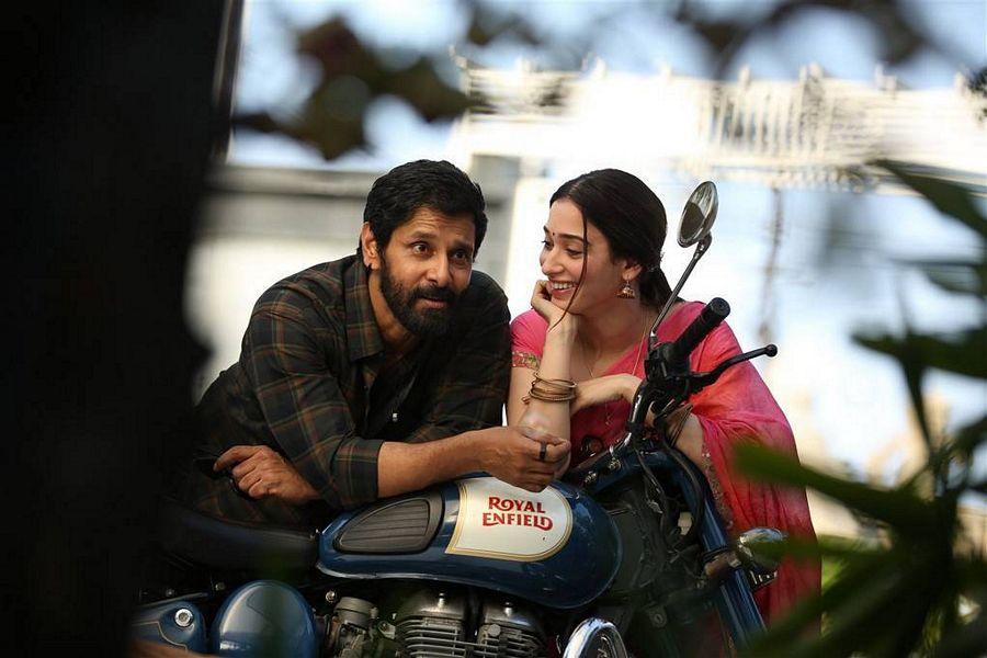 Vikram Sketch Tamil Movie Stills