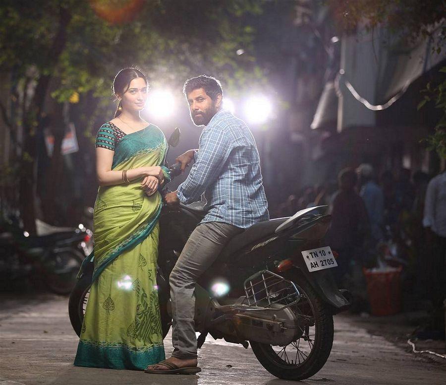 Vikram Sketch Tamil Movie Stills