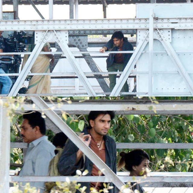 Viral Photos: Alia Bhatt & Ranveer Singh Shoot Gully Boys at Mumbai Railway Station