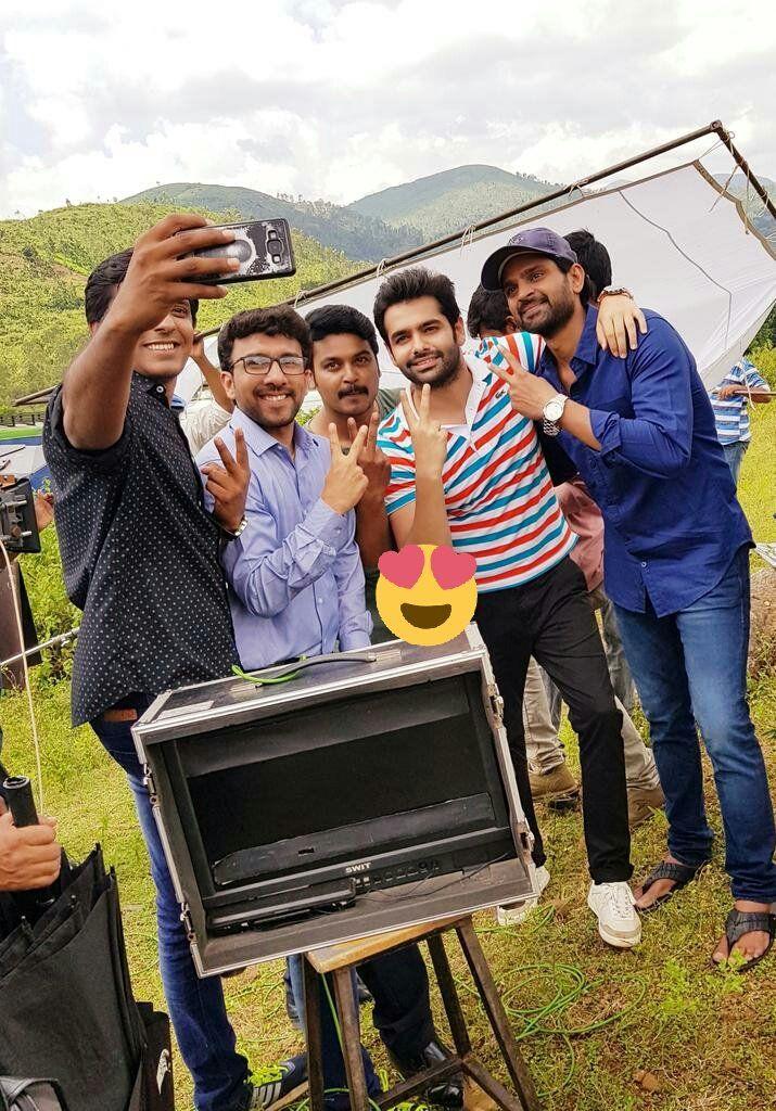 Vunnadhi Okate Zindagi Movie Working Stills & Posters