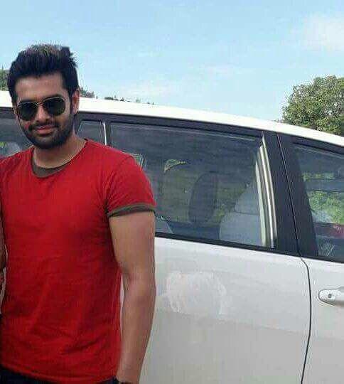 Vunnadhi Okate Zindagi Movie Working Stills & Posters