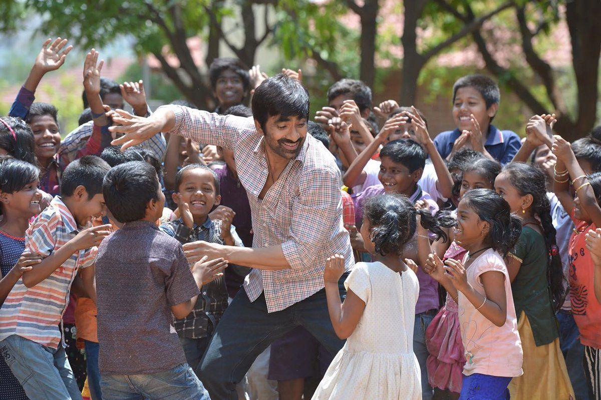 Working Stills of Mass Maharaja RaviTeja's NelaTicket