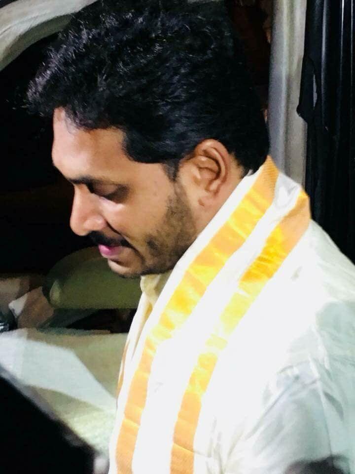 Y S Jagan Mohan Reddy New Look at Tirumala Photos