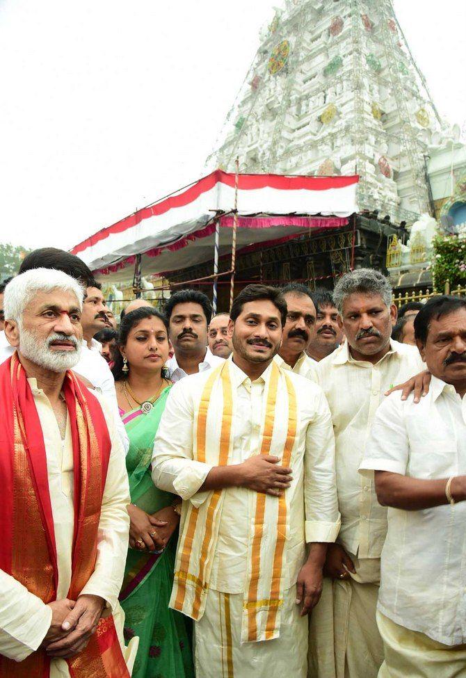 Y S Jagan Mohan Reddy New Look at Tirumala Photos