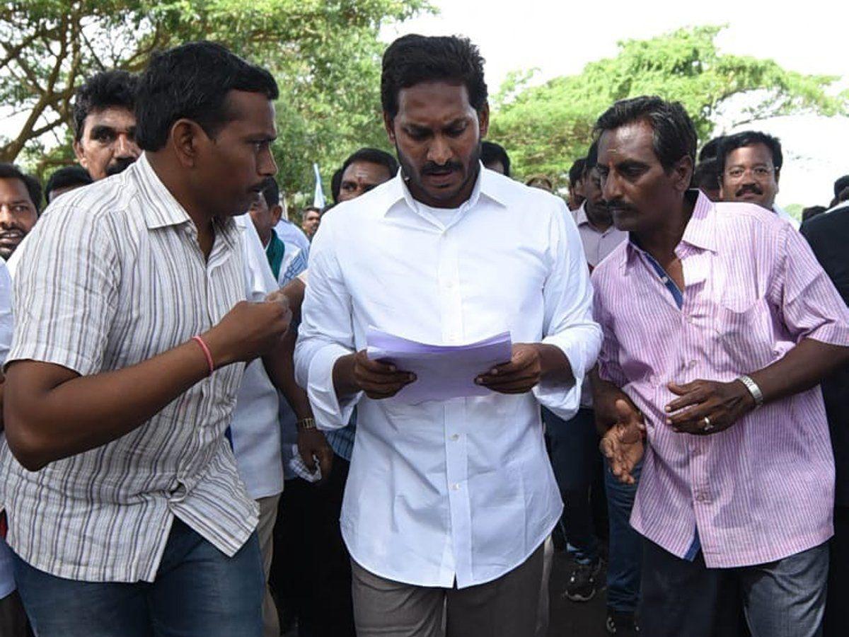 YS Jagan Padayatra Day 226 Photo Gallery