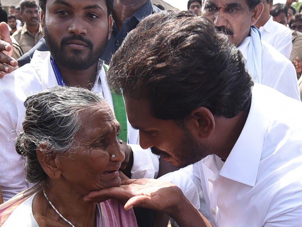 YS Jagan Padayatra Day 226 Photo Gallery