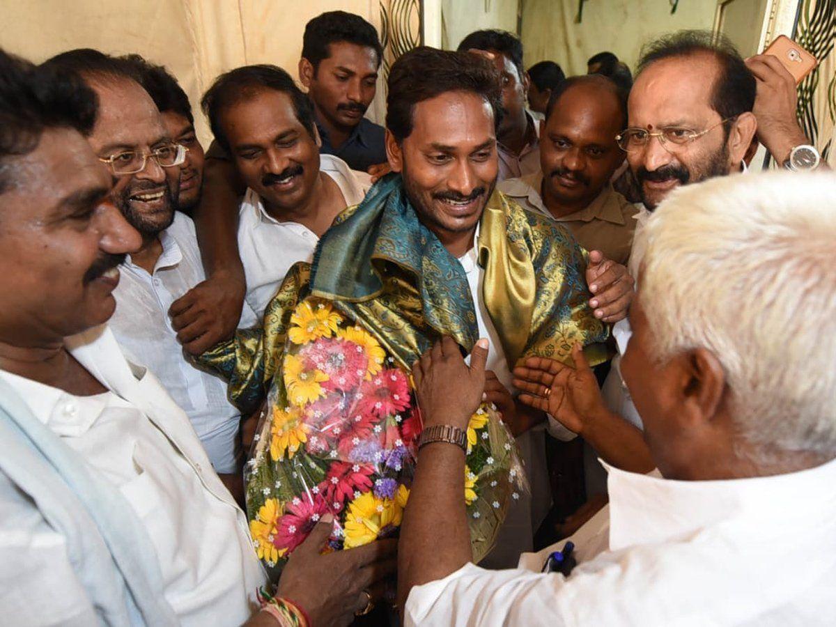 YS Jagan Padayatra Day 226 Photo Gallery