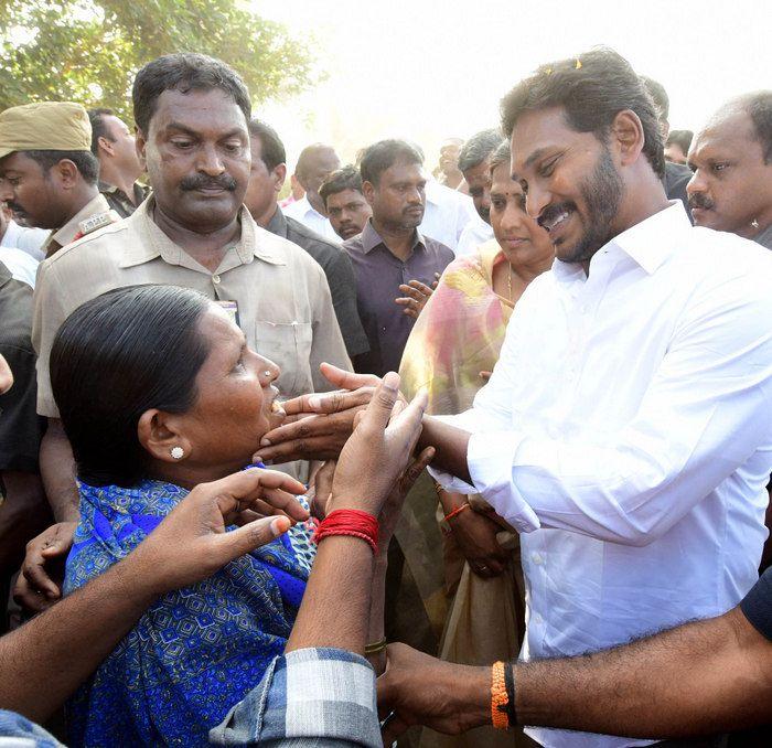 YS Jagan Praja Sankalpa Yatra Day 16 Photos