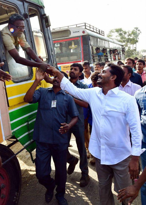 YS Jagan Praja Sankalpa Yatra Day-76 Photos