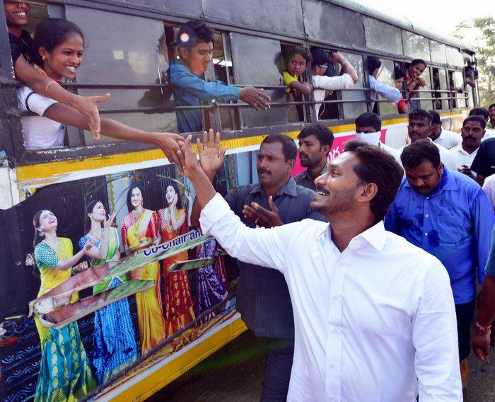 YS Jagan Praja Sankalpa Yatra Day-76 Photos